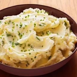 Classic mashed potatoes with green onions and chives