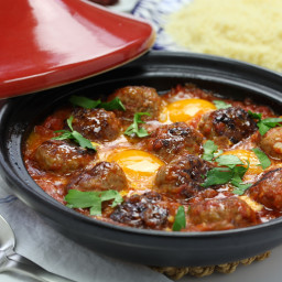 Classic Moroccan Meatball Tagine with Tomato Sauce