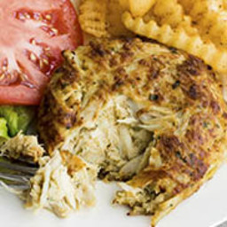 CLASSIC OLD BAY CRAB CAKES