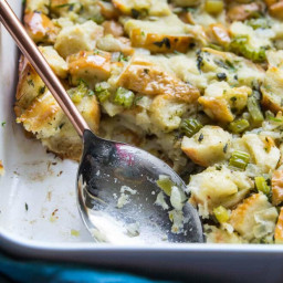 Classic Oven Baked Bread Stuffing