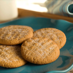 classic-peanut-butter-cookies-1847924.jpg