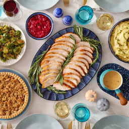 Classic Thanksgiving Feast with Turkey, Sides & Dessert