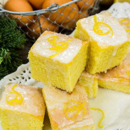 Classic Yellow Lemon Cake
