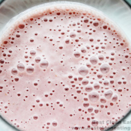 Clean Eating Recipe – Maple Walnut Raspberry Smoothie