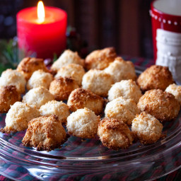 Coconut and Sesame Seed Macaroons
