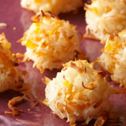 Coconut-Apricot Macaroons