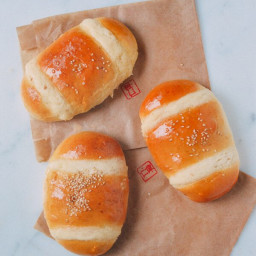 Coconut Buns (Chinese Cocktail Buns)