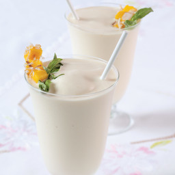 Coconut-Mango Milkshake