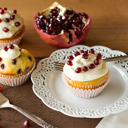 coconut-pomegranate-cupcakes-1713423.png