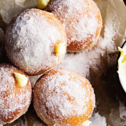 Colin's doughnuts with lemon curd