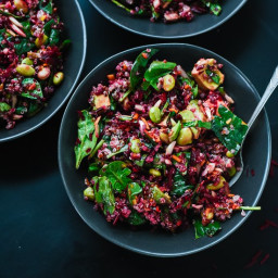 colorful-beet-salad-with-carrot-quinoa-spinach-2094122.jpg