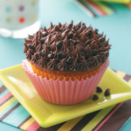 cookie-dough-cupcakes-with-ganache-frosting-recipe-1351528.jpg