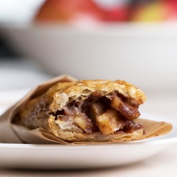 Copycat Baked Apple Pie Pockets To Go Recipe by Tasty