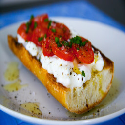 COTTAGE CHEESE AND TOMATO ON BAGUETTE BREAKFAST
