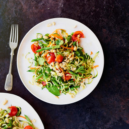 Courgetti som tam salad (plus: how-to video)