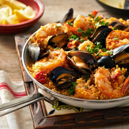 couscous-with-mussels-and-shrimp-1953116.jpg