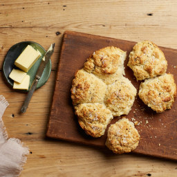 Cracked Black Pepper Pull-Apart Biscuits