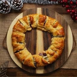 Cranberry And Brie Crescent Ring Recipe by Tasty