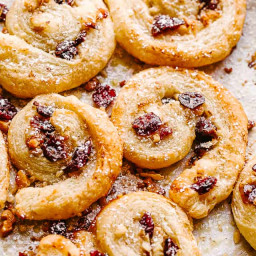 Cranberry Brie Puff Pastry Pinwheels
