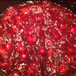 cranberry-maple-sauce-e4a94c.jpg