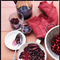 cranberry-sauce-with-port-and-cinnamon-1337552.jpg