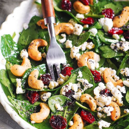 Cranberry Spinach Salad with Cashews and Goat Cheese