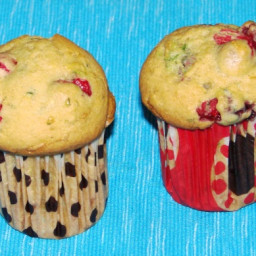 cranberry-zucchini-muffins-2008016.jpg