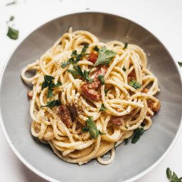 Cream Adds Extra Lusciousness to Spaghetti Carbonara