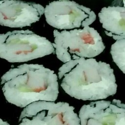 cream-cheese-and-crab-sushi-rolls-1445438.jpg