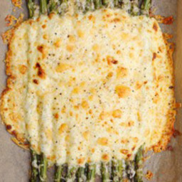 Creamy Asparagus and Aged Cheddar Bake
