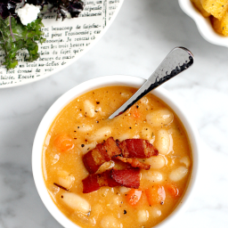 creamy-bacon-and-white-bean-soup-1523552.png