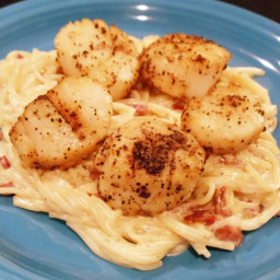 Creamy Bacon Pasta With Coffee Spice Rubbed Scallops