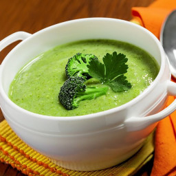 Creamy Broccoli Turmeric Soup