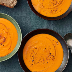Creamy Carrot, Tomato, and Ginger Soup 