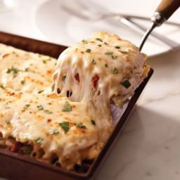 Creamy Chicken and Artichoke Lasagna