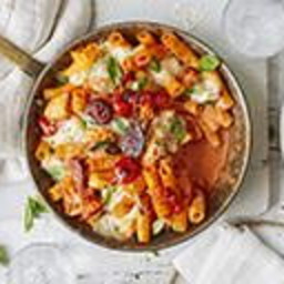Creamy chicken, tomato and chorizo pasta bake