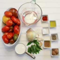 creamy-fresh-tomato-basil-soup-2438337.jpg