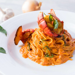 Creamy Lobster Curry Pasta