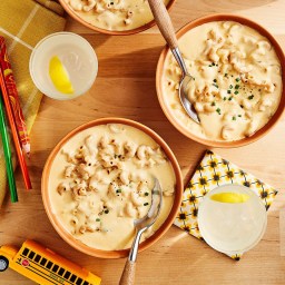 Creamy Mac and Cheese Soup