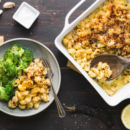 Creamy Mac n’ Cheese with Green Chiles and Garlic Broccoli