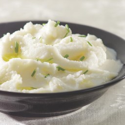 creamy-mashed-cauliflower-recipe-2265431.jpg