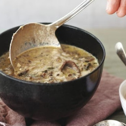 Creamy mushroom and hazelnut soup
