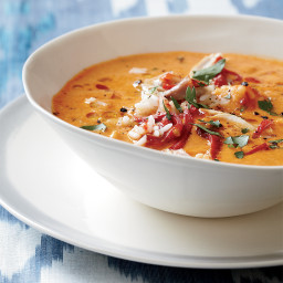 Creamy Piquillo Pepper and Chickpea Soup with Chicken