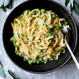 Creamy Roasted Butternut Squash Pasta with Peas (vegan and gluten free!)