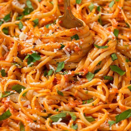 Creamy Roasted Red Pepper Pasta With Grilled Chicken