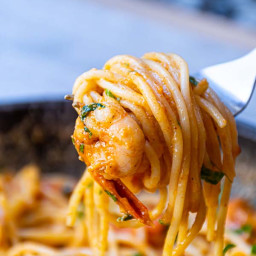 Creamy Shrimp Pasta With Cheddar Cheese