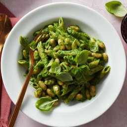 Creamy Spinach Pasta with White Beans