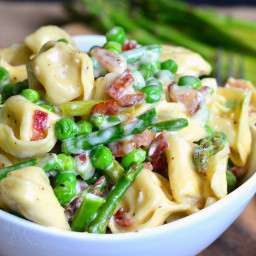 Creamy Spring Tortellini with Peas Asparagus and Bacon