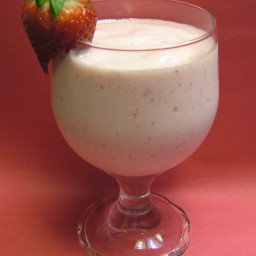 creamy-strawberry-daiquiris-2561899.jpg