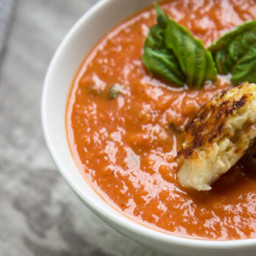 Creamy Tomato Soup With Cauliflower Grilled Cheese Bites